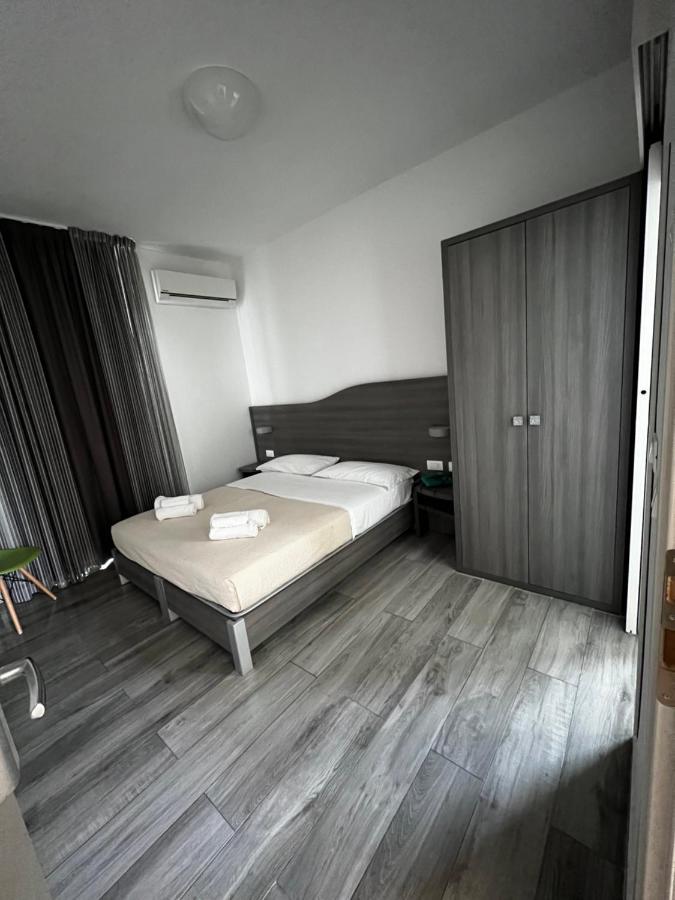 Hotel Trieste Riccione Eksteriør billede