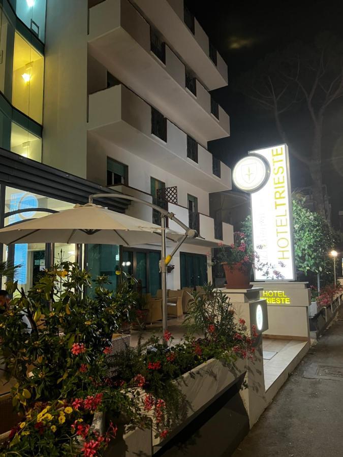 Hotel Trieste Riccione Eksteriør billede