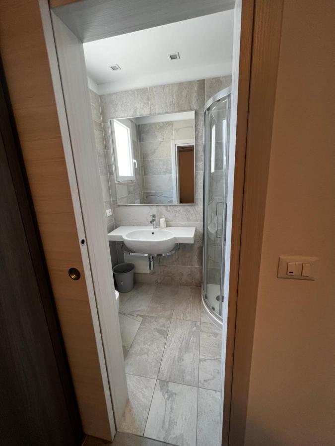 Hotel Trieste Riccione Eksteriør billede