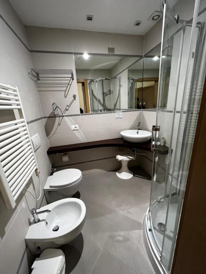 Hotel Trieste Riccione Eksteriør billede