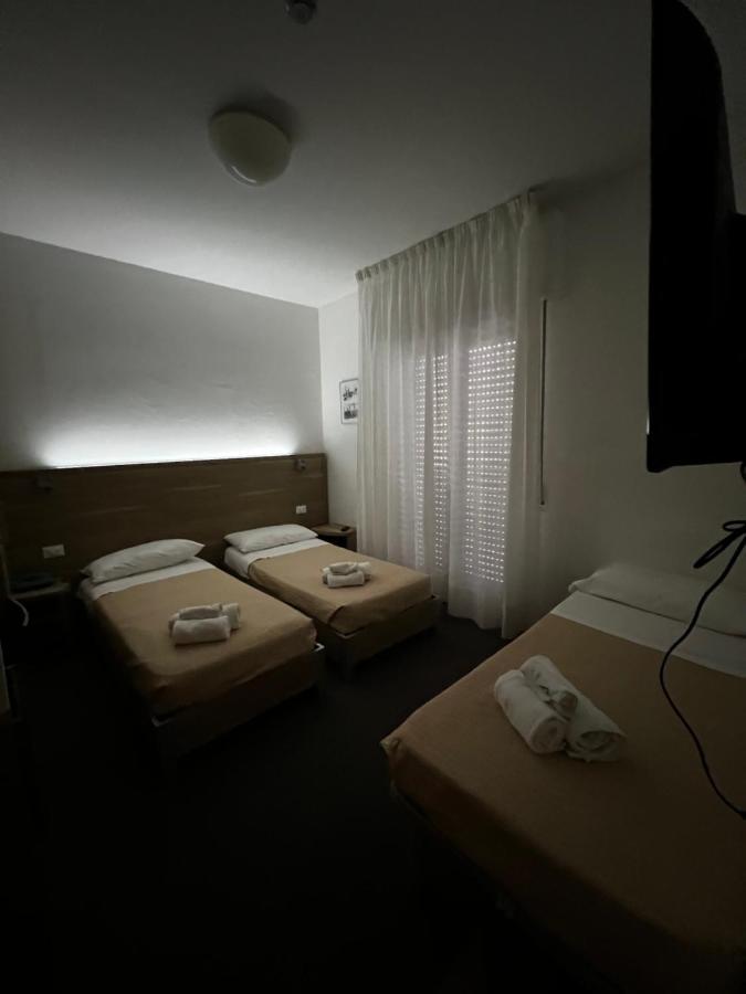 Hotel Trieste Riccione Eksteriør billede