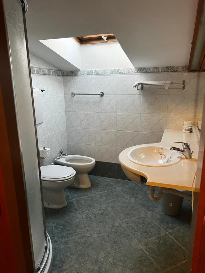 Hotel Trieste Riccione Eksteriør billede
