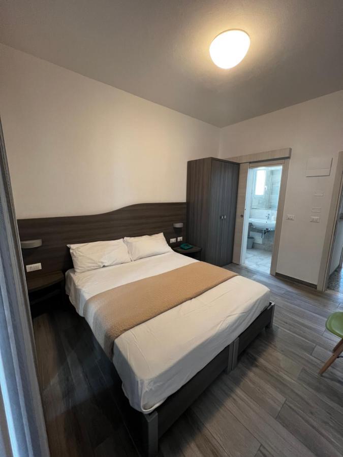 Hotel Trieste Riccione Eksteriør billede